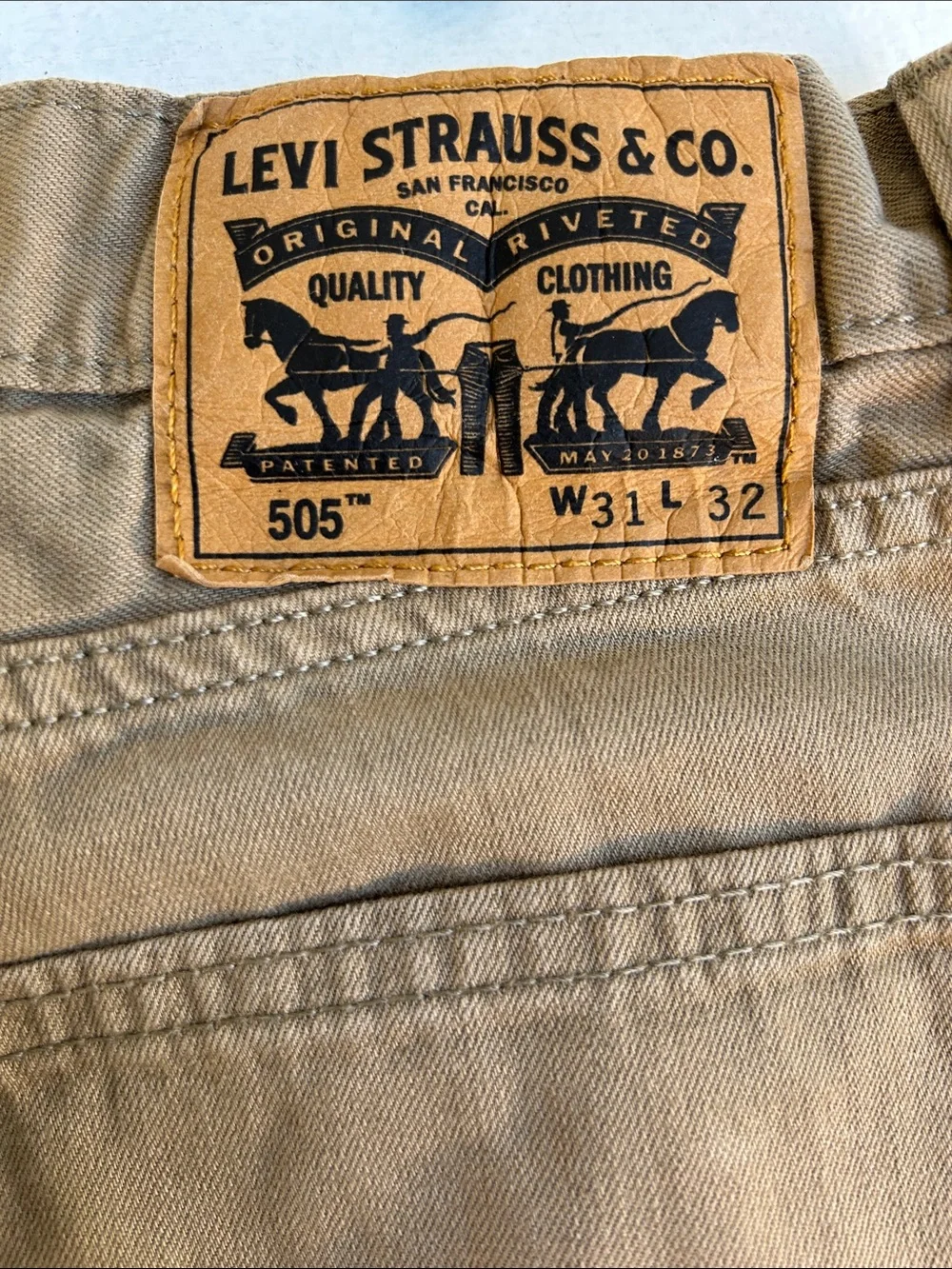 Levi's 505 Straight Men's Jeans in Beige-Tan